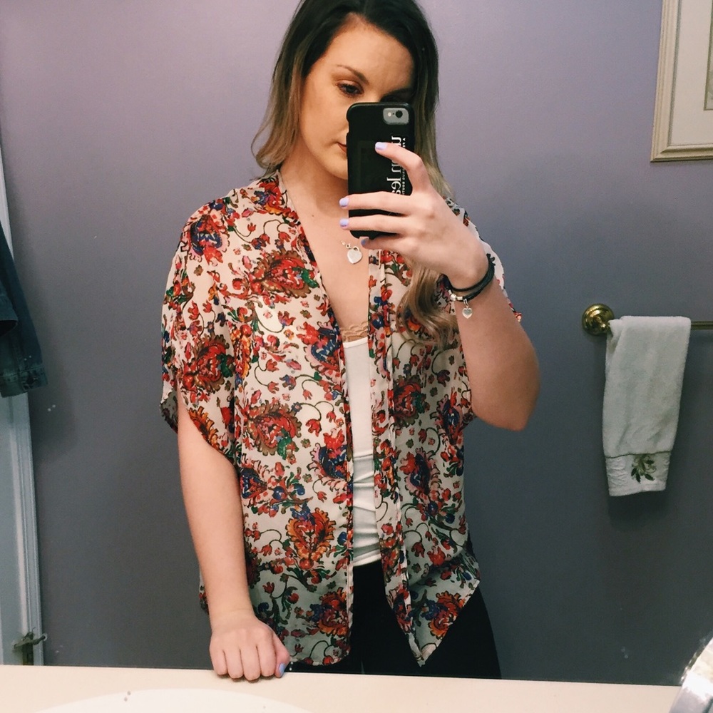 Colourful kimono 🦋 - Picture 2 of 3